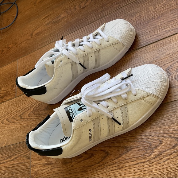 NWOB adidas superstar La marque aux 3 bandes mens shoes 11.5 US . New - Picture 4 of 12
